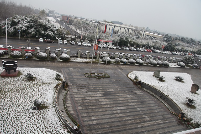 一場(chǎng)雪，才知道您有多美！